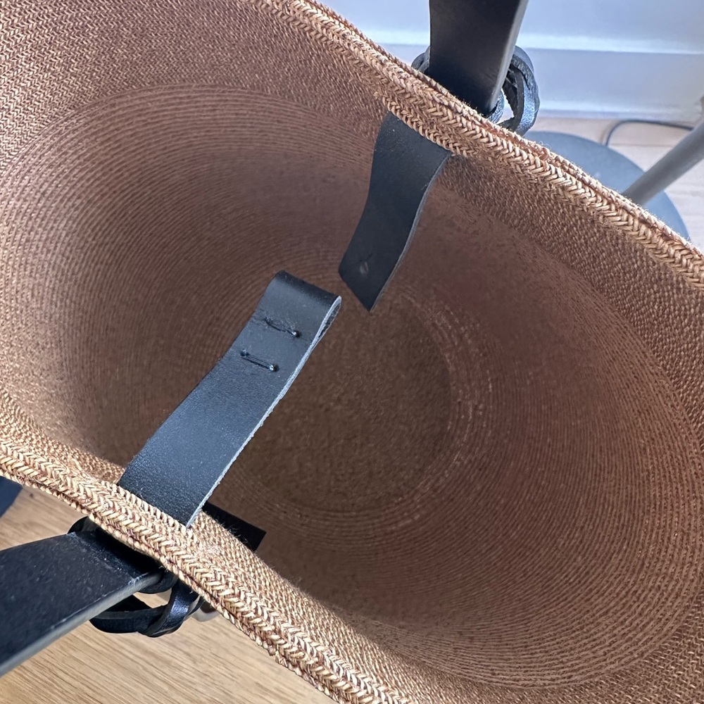 Kamaro’an Koreng bucket bag - Picture 9 of 9
